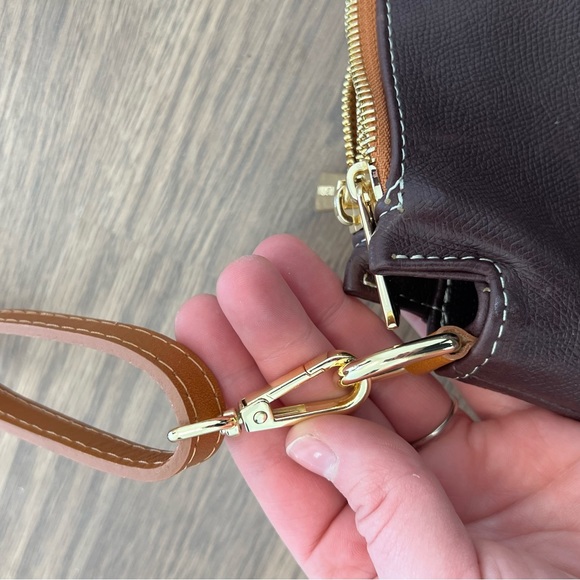 Valentina Triple Compartment Leather Crossbag - Picture 7 of 9